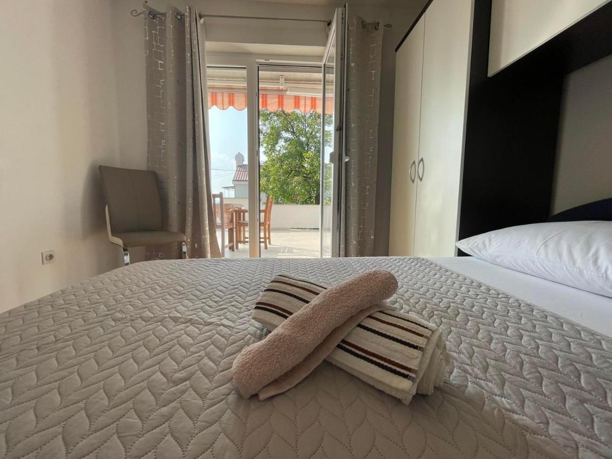 Apartman Renata Crikvenica Esterno foto